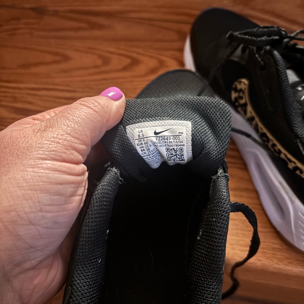 Nike women’s air max